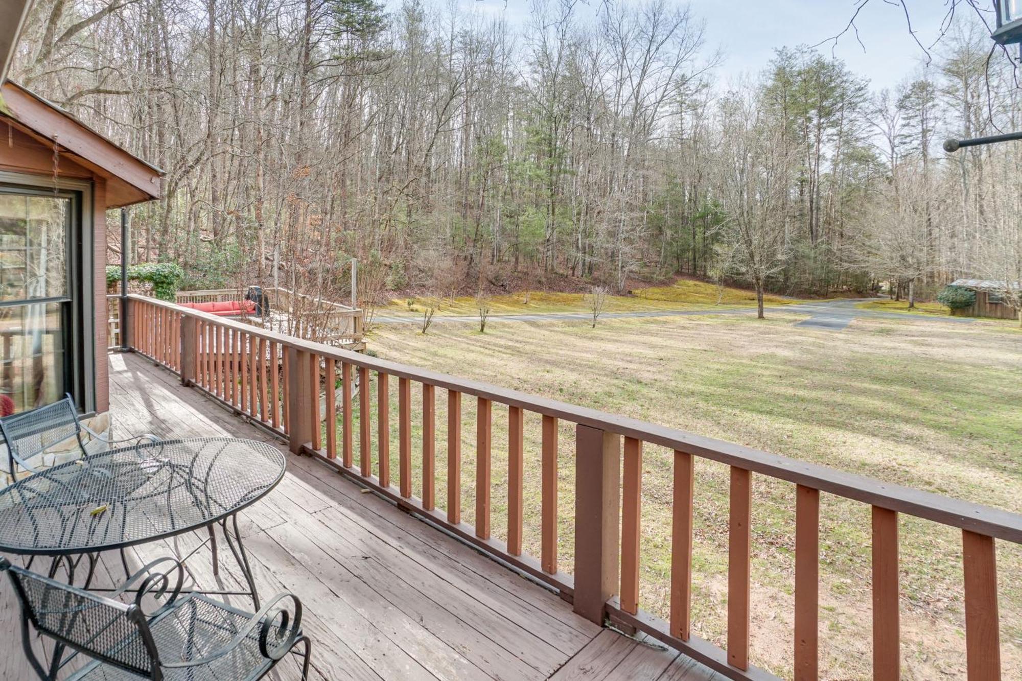 Sautee Nacoochee Charming Cabin With Fire Pit And Decks About 7 Mi To Helen מראה חיצוני תמונה